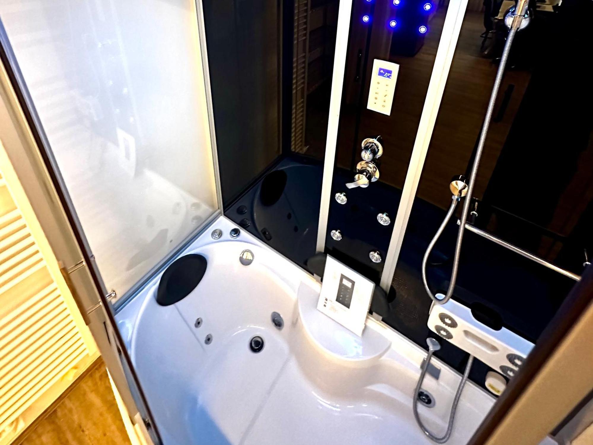Beefree Whirlpoolsuite34-Free Parking & Fast Internet Passavia Esterno foto