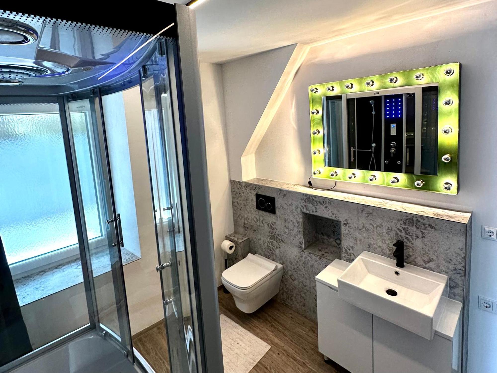 Beefree Whirlpoolsuite34-Free Parking & Fast Internet Passavia Esterno foto